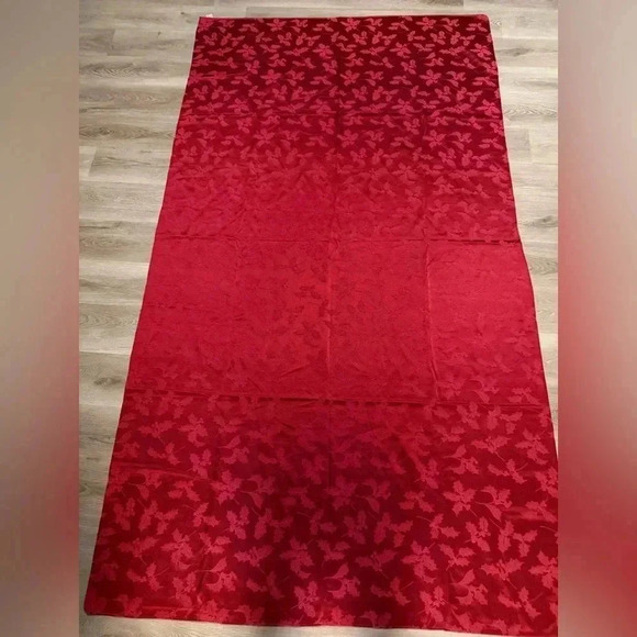 Holly Berry fabric rectangle  tablecloth for the Holidays NWOT 55” w x 97” l - Picture 1 of 7